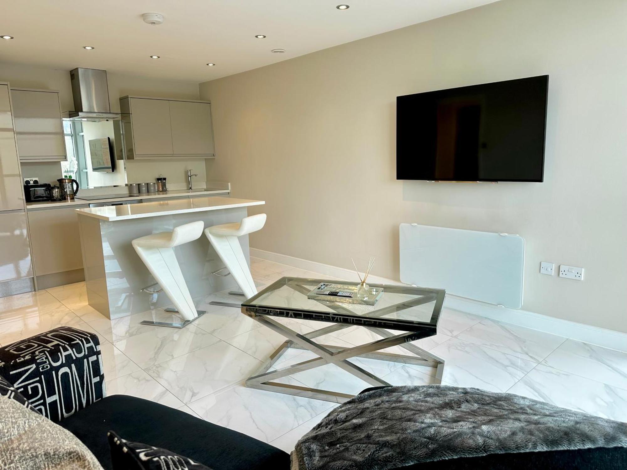 Superior Apartment In Cardiff City Centre Exterior photo